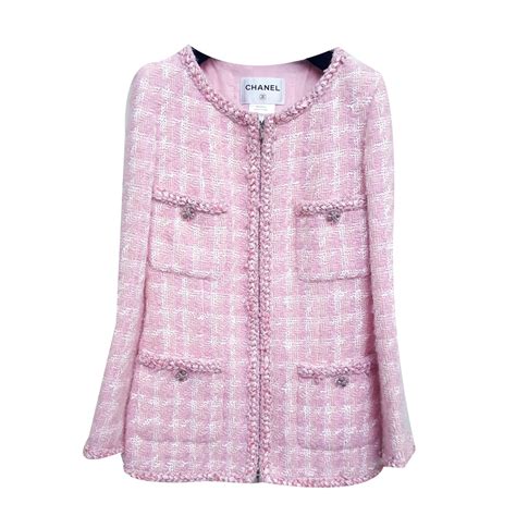 veste chanel tweed rose|Chanel tweed jacket.